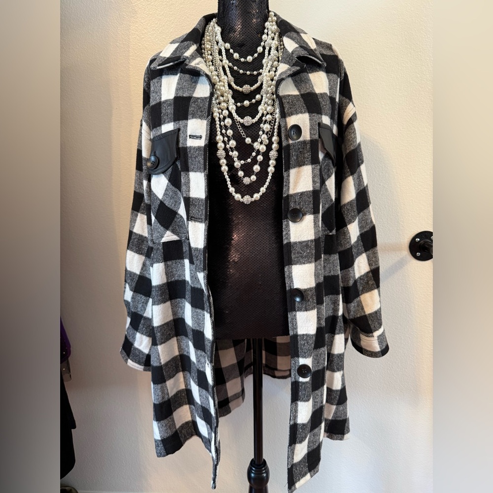 NWOT Melrose With Love Checkered Flannel Shacket Trench Coat Size Large